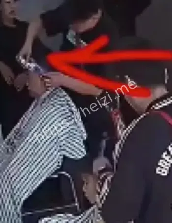 理发师被指猥亵